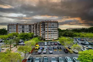 1100 St Charles Pl, Pembroke Pines, FL 33026 - Photo 53