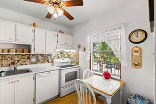 7200 NW 5th Pl, Margate, FL 33063 - Photo 5