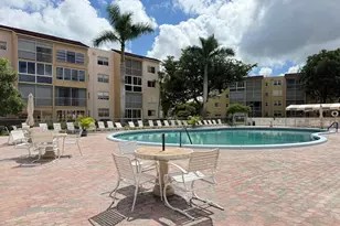 2851 Somerset Dr, Lauderdale Lakes, FL 33311 - Photo 29