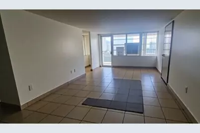 250 174th Street #819, Sunny Isles Beach, FL 33160 - Photo 3