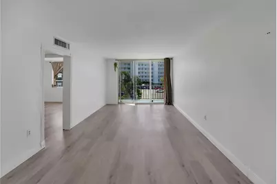 301 Croton Avenue #302, Lantana, FL 33462 - Photo 7