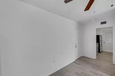 301 Croton Avenue #302, Lantana, FL 33462 - Photo 15