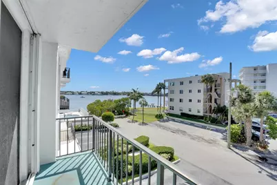 301 Croton Avenue #302, Lantana, FL 33462 - Photo 1