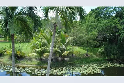 9000 Jacaranda Lane #207, Plantation, FL 33324 - Photo 15