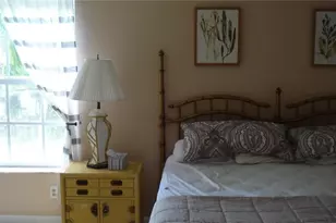 9000 Jacaranda Ln, Plantation, FL 33324 - Photo 17