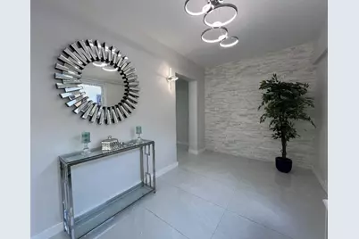 1042 Tyler Street, Hollywood, FL 33019 - Photo 3