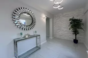 1042 Tyler St, Hollywood, FL 33019 - Photo 3