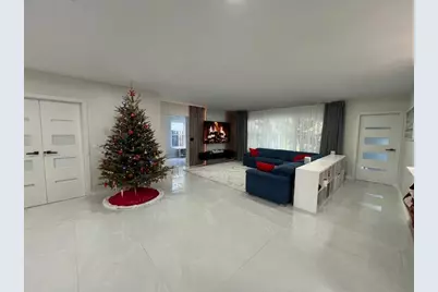 1042 Tyler Street, Hollywood, FL 33019 - Photo 5