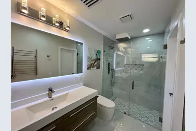 1042 Tyler Street, Hollywood, FL 33019 - Photo 15