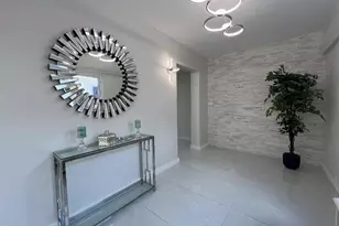 1042 Tyler St, Hollywood, FL 33019 - Photo 3