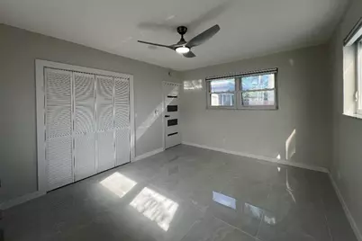 1042 Tyler Street, Hollywood, FL 33019 - Photo 11