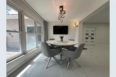 1042 Tyler Street, Hollywood, FL 33019 - Photo 7