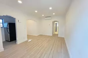 560 NE 15th Ave, Fort Lauderdale, FL 33301 - Photo 7