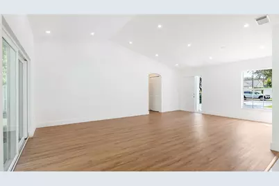 1811 SW 124th Way, Miramar, FL 33027 - Photo 5