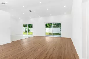 1811 SW 124th Way, Miramar, FL 33027 - Photo 3