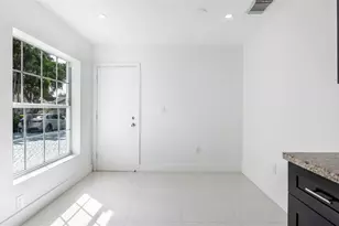 1811 SW 124th Way, Miramar, FL 33027 - Photo 11