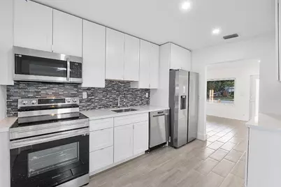 370 S Golf Boulevard, Pompano Beach, FL 33064 - Photo 1