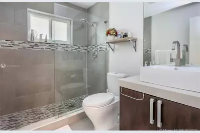 1550 Tyler Street, Hollywood, FL 33020 - Photo 19