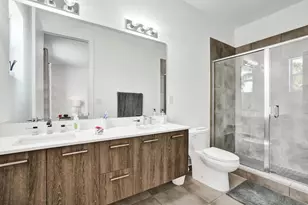 480 NE 35th Ct, Oakland Park, FL 33334 - Photo 15