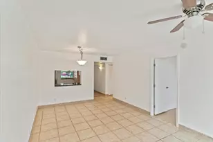 9470 Poinciana Pl, Davie, FL 33324 - Photo 11