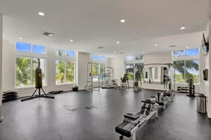 1900 N Bayshore Dr, Miami, FL 33132 - Photo 37