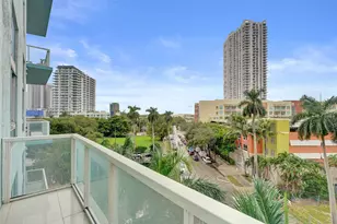 1900 N Bayshore Dr, Miami, FL 33132 - Photo 23