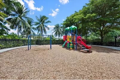 10295 Trianon Place, Wellington, FL 33449 - Photo 27