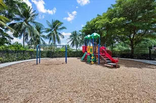 10295 Trianon Pl, Wellington, FL 33449 - Photo 27