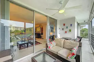 545 Oaks Ln, Pompano Beach, FL 33069 - Photo 55