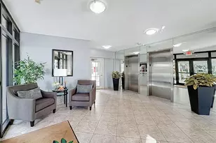 545 Oaks Ln, Pompano Beach, FL 33069 - Photo 5