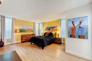 545 Oaks Ln, Pompano Beach, FL 33069 - Photo 37