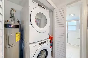 545 Oaks Ln, Pompano Beach, FL 33069 - Photo 51