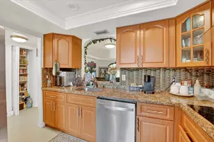 950 NW 80th Ave, Margate, FL 33063 - Photo 13