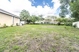13063 NW 11th Ct, Sunrise, FL 33323 - Photo 25