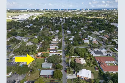 117 NE 8th Street, Pompano Beach, FL 33060 - Photo 1