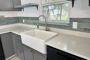 117 NE 8th St, Pompano Beach, FL 33060 - Photo 11