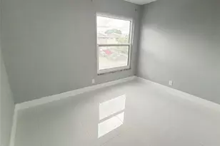 320 Sunshine Dr, Pompano Beach, FL 33066 - Photo 11