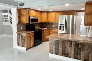 320 Sunshine Dr, Pompano Beach, FL 33066 - Photo 7