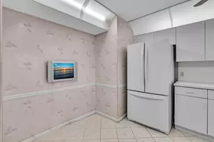 7377 Granville Dr, Fort Lauderdale, FL 33321 - Photo 9