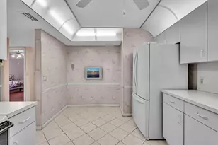 7377 Granville Dr, Fort Lauderdale, FL 33321 - Photo 11