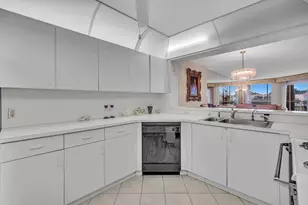 7377 Granville Dr, Fort Lauderdale, FL 33321 - Photo 5