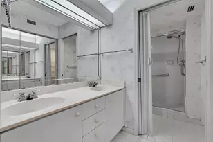 7377 Granville Dr, Fort Lauderdale, FL 33321 - Photo 29