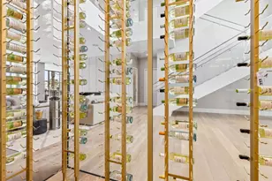 68 Isla Bahia Dr, Fort Lauderdale, FL 33316 - Photo 17