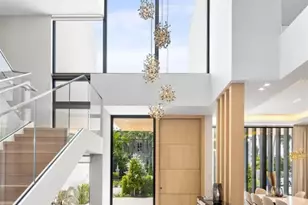 68 Isla Bahia Dr, Fort Lauderdale, FL 33316 - Photo 13