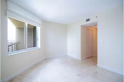 335 S Biscayne Boulevard #2400, Miami, FL 33131 - Photo 31