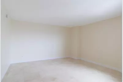 335 S Biscayne Boulevard #2400, Miami, FL 33131 - Photo 29