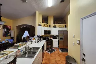 10611 SW 21st St, Miramar, FL 33025 - Photo 15