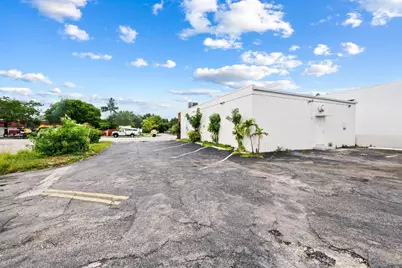 50 SW 31st Avenue, Fort Lauderdale, FL 33312 - Photo 13