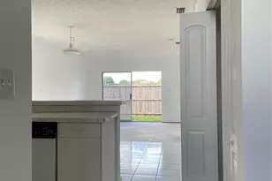 5401 NW 188th St, Miami Gardens, FL 33055 - Photo 11