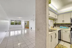 10369 NW 24th Pl, Sunrise, FL 33322 - Photo 3